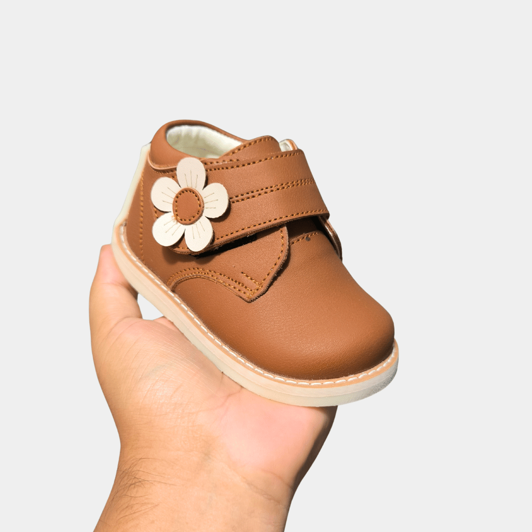 Pibe Botín Flor Camel